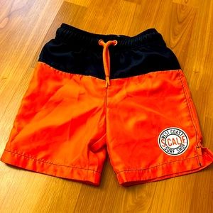 Like new Children’s Place 4T navy/orange swim shorts